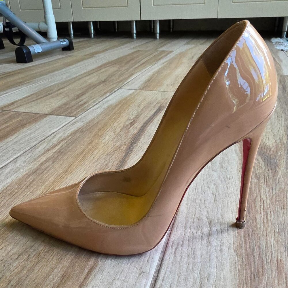 Christian Louboutin So-Kate Nude Heels Shoes Eur. 40.5